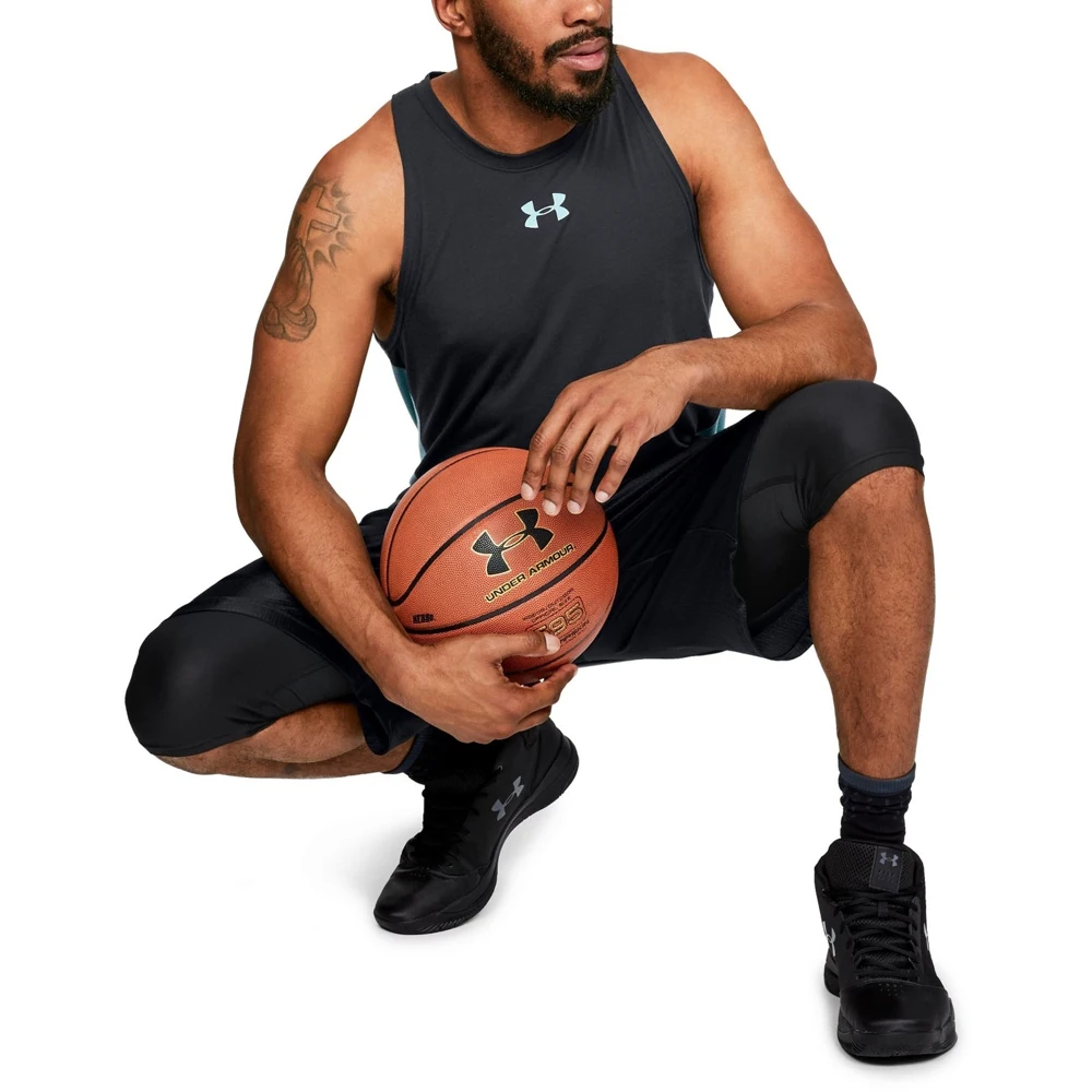 Шорты Under Armour Baseline Knee Legging 1317445 001|Шорты для бега| |