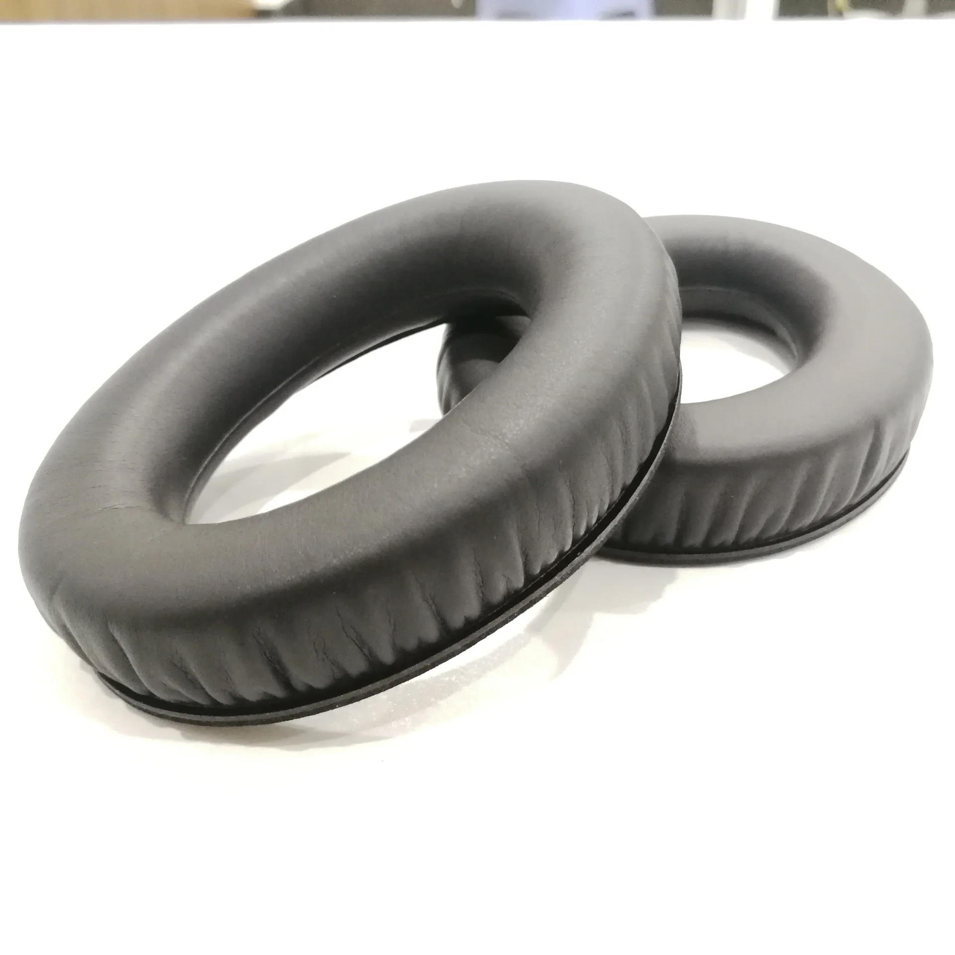 Мягкий и удобный чехол для наушников из искусственной кожи с губкой HyperX Cloud Revolver S