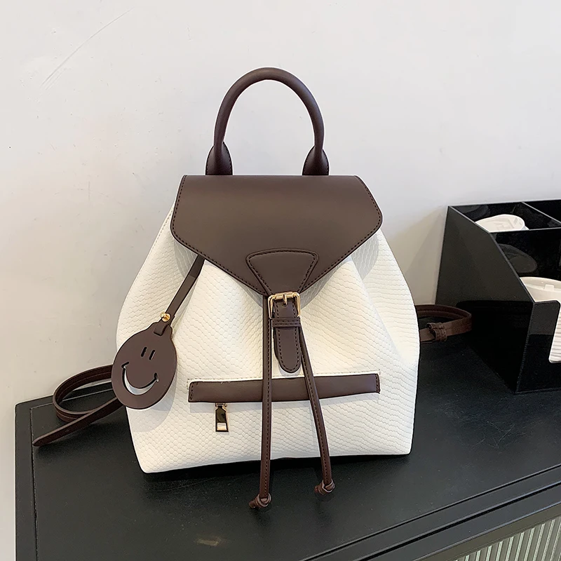 

Women's Fashion Backpack Student Schoolbag Large Capacity Outdoor Travel Backpack High Quality Ladies Luxury Bag 2021 New Bag