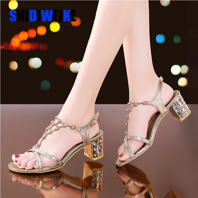 Женские босоножки 2020 женская обувь Стразы Цепи Стринги Сандалии гладиаторы на