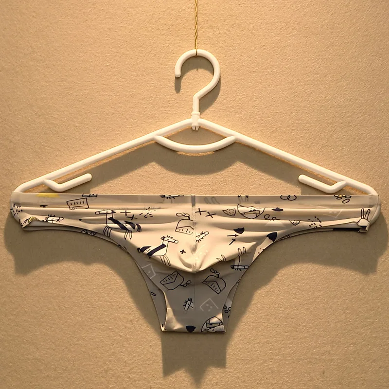 

Ice Silk Briefs Men Thongs Nylon Seamless Youth Jockstrap Quick Drying Mens Sexy Underwear Cartoon Print Low Waist Thong Man