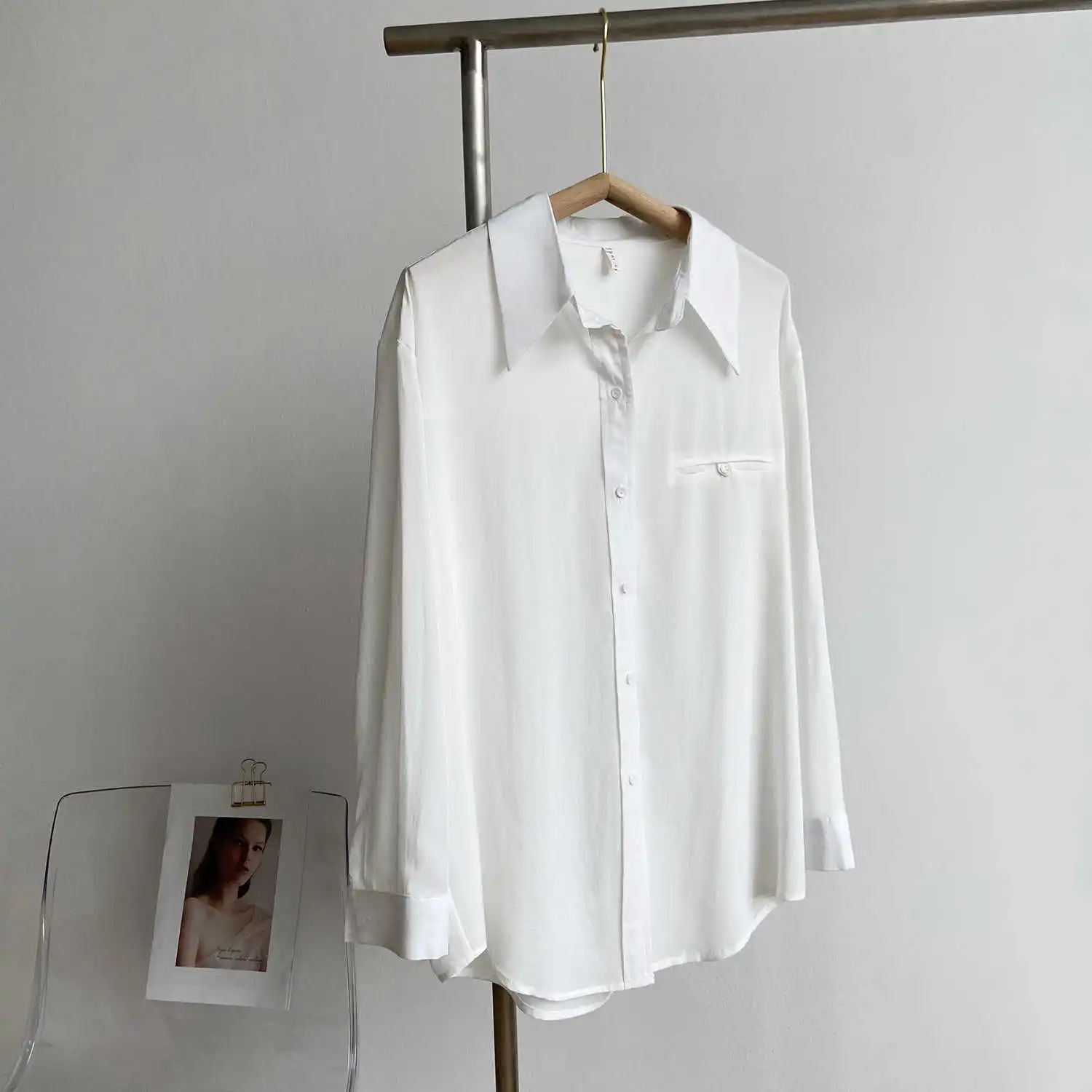

Design Feeling of COZOK Draping Pure Color Shirt 2021 Spring New Korean Long Sleeve Loose Shirt Women's 738