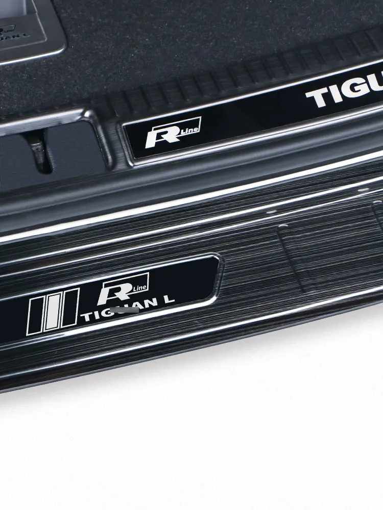 Защитная накладка на задний бампер из нержавеющей стали для Volkswagen VW Tiguan L 2017 2018