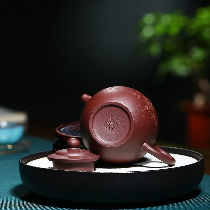 

Yixing Dark-red Enameled Pottery Teapot Famous Manual Make Competitive Products Raw Ore Purple Mud Elegant Rhyme Ball Kong Chahu