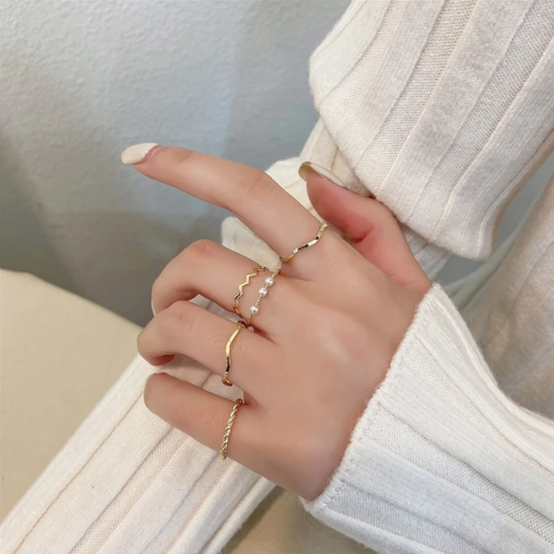 

Crystal Joint Knuckle Rings Gold Mid Finger Rings Stackable Rings Set Jewelry for Women and Girls (5PCS) finger ring set men