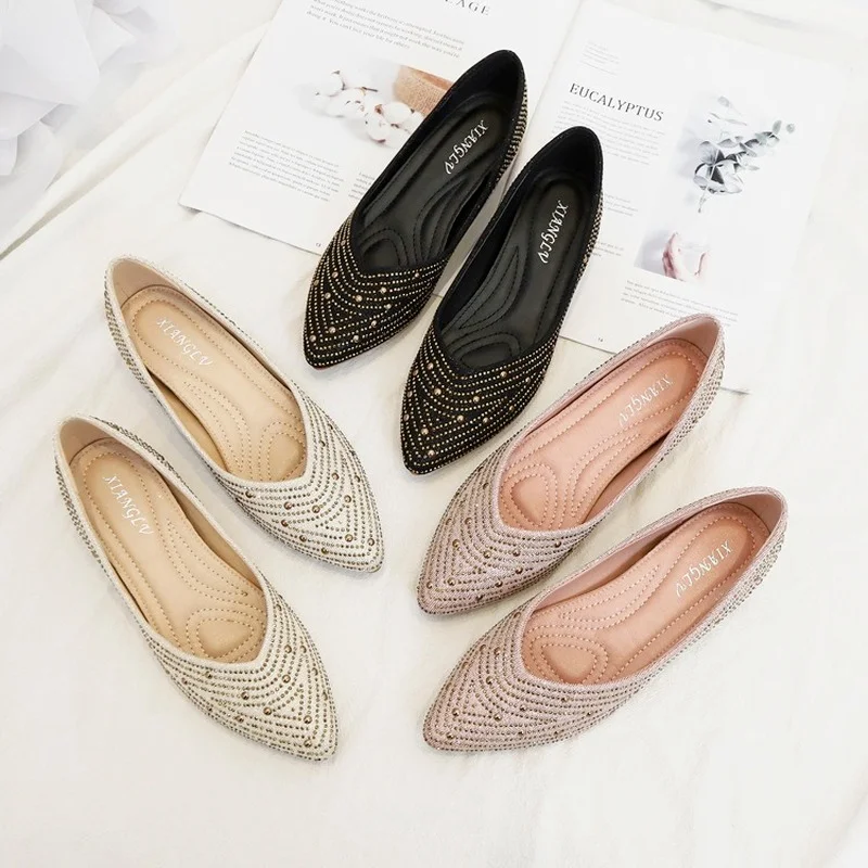 

Pointed Shallow Mouth Increased Single Shoes Women's Fall 2021 Rhinestone Slope Heel Comfortable Peas Shoes Flat Shoes