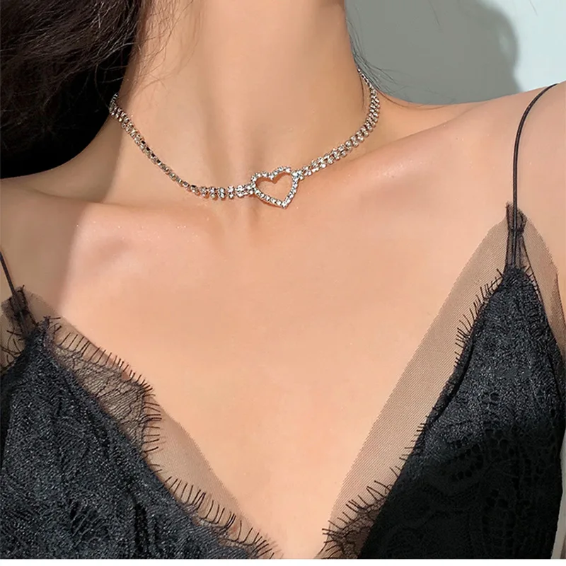 

South Korea east gate fashion full diamond love necklace short collarbone chain personality design contracted choker web celebri