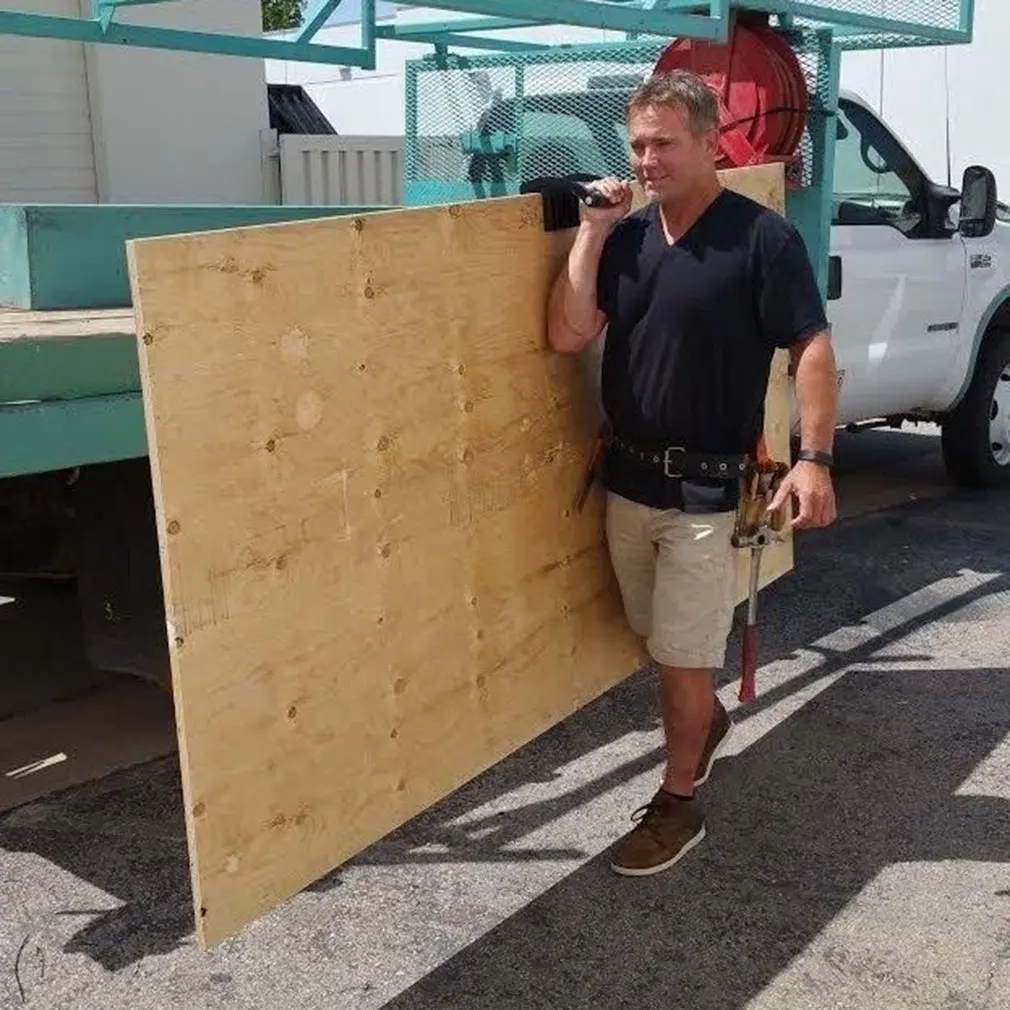 

Wooden Handle Wrench Plywood And Sheetrock Panel Carrier Heavy Metal / Furniture Gripper Sheet Goods Handle