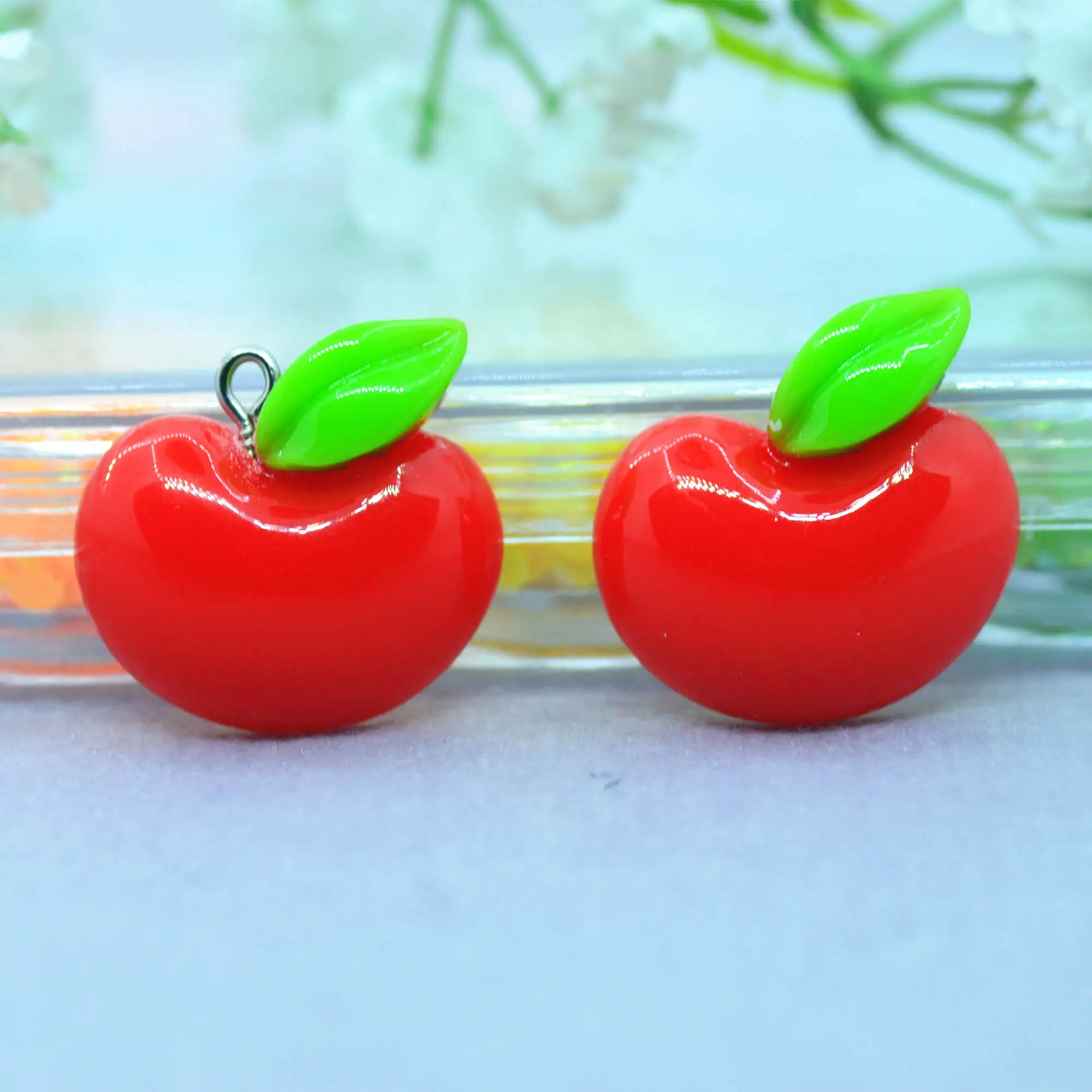 10 шт. Кабошоны с красными яблоками из смолы плоской задней стороной украшения для