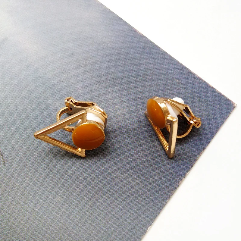 Clip Earrings Khaki Винтажные хаки треугольник клипса серьги мульти простые геометрические без необходимости прокола серьги - Окраска металла: Clip Earrings Khaki