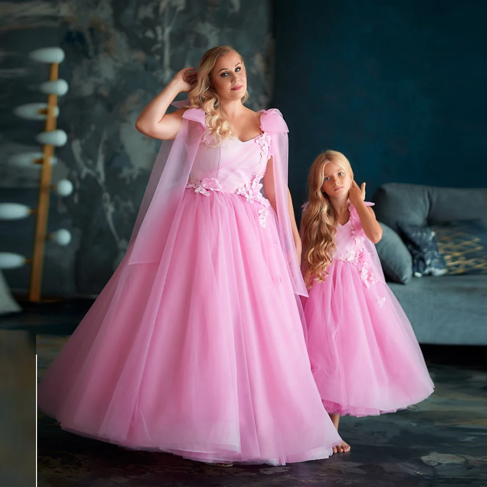 Pink Christmas Family Outfit Applique Lace Bow Mother Daughter Matching Dresses Mommy and Me Dresses Prom Party Dressing Gown