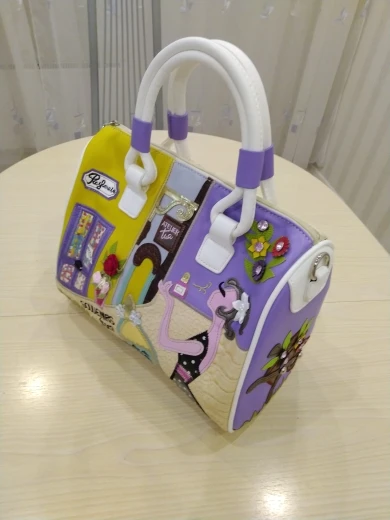 Сумочка из искусственной кожи высшего качества с вышивкой аниме хит продаж |