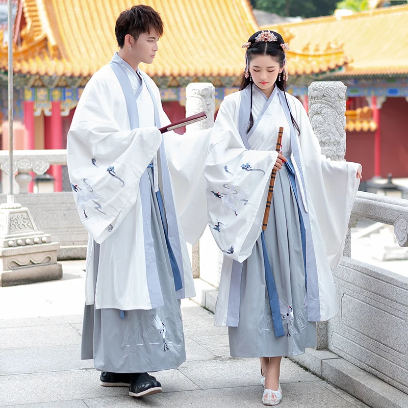 

Новинка 2021, белое пальто ханьфу для пары, традиционная Китайская вышивка в старинном стиле с большими рукавами, сказочные костюмы династии ...