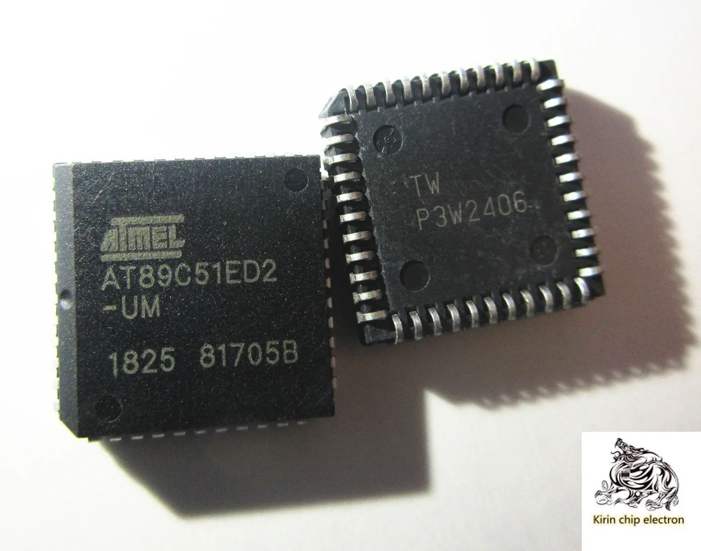 

Микроконтроллер AT89C51ED2 at89c51ed2-um PLCC44, 2 шт./лот