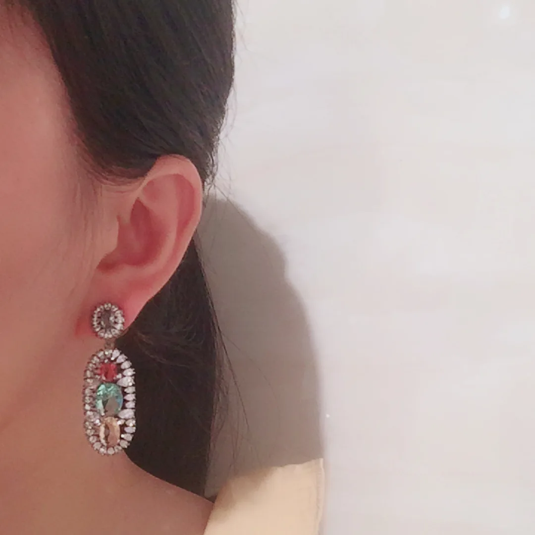 

Gun-colored Crystal Earrings Luxury Super Flash Sweet Temperament online celebrity Retro Exaggerated S925 Silver Earrings