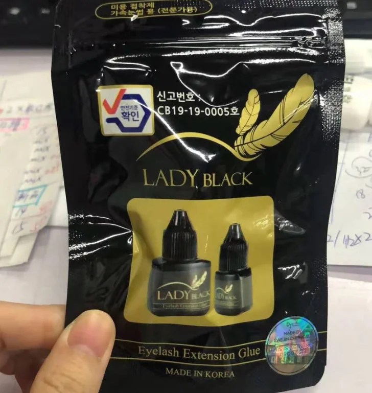 

100pcs Lady Black Glue Fast Dry for Eyelash Extensions 5ml Iow Irritation Eyelash Shop Beauty Tools With Sealed Bag hot