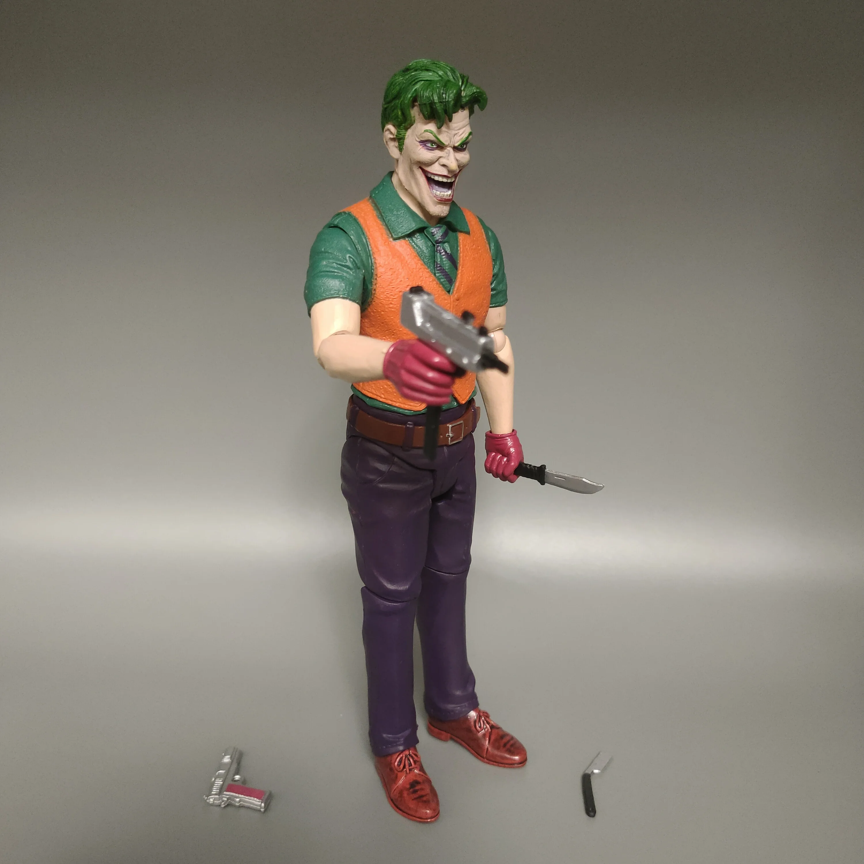 DCC экшн-фигурка Джокера принца из фильма оранжевый жилет | Игрушки и хобби