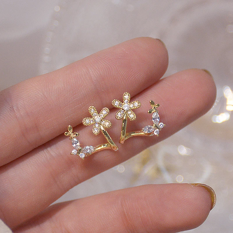 

Creative simple design sweet flower stud earrings exquisite copper inlaid AAA zircon 14K real gold women's Korean jewelry