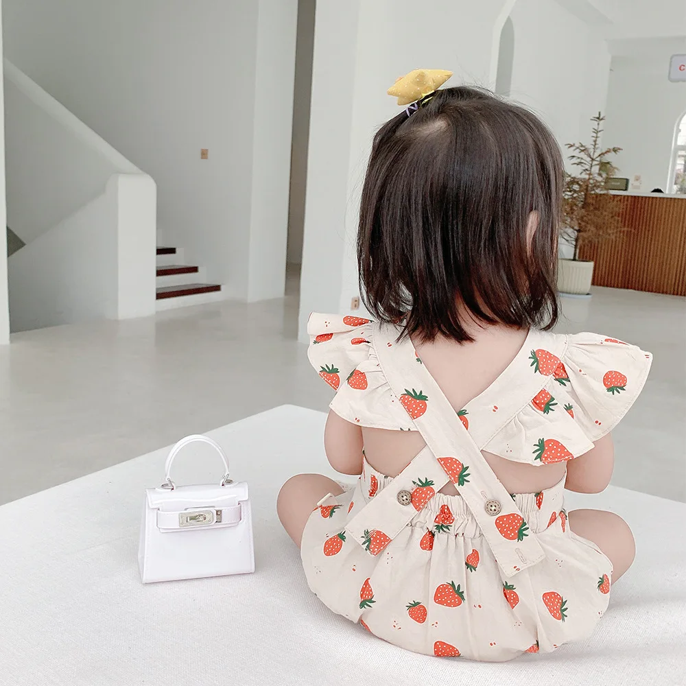 Боди для новорожденных комбинезон с клубничками лето принтом гофрированное