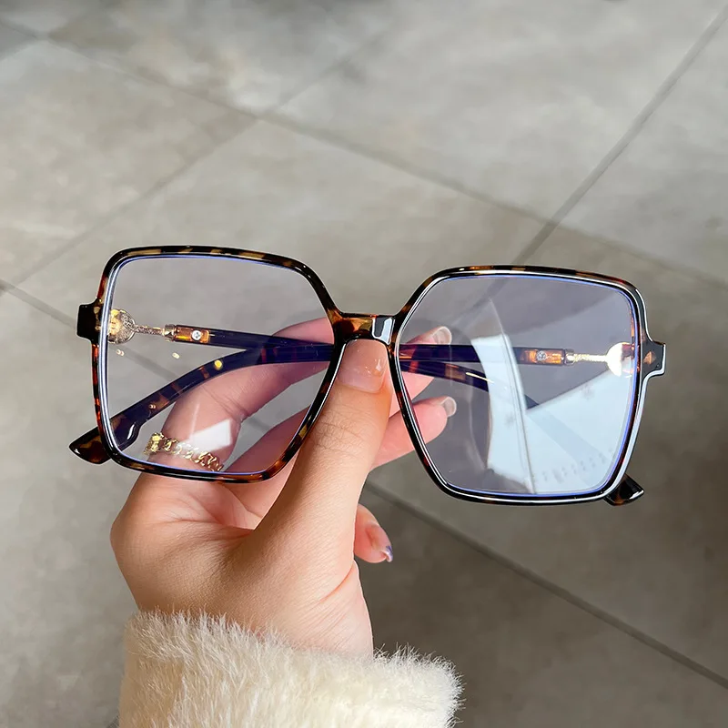 

New Unisex Anti Blue Rays Computer Glasses Men Women Brand Design Oversized Gaming Square Eyewear Frame Trending Eyeglass UV