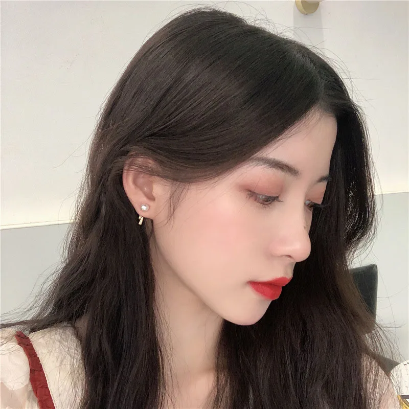 

Hang After Hip Hop Rock Pearl Earring Contracted Design Feeling Small Temperament Cold Wind Small Earrings Women Jewelry Gifts
