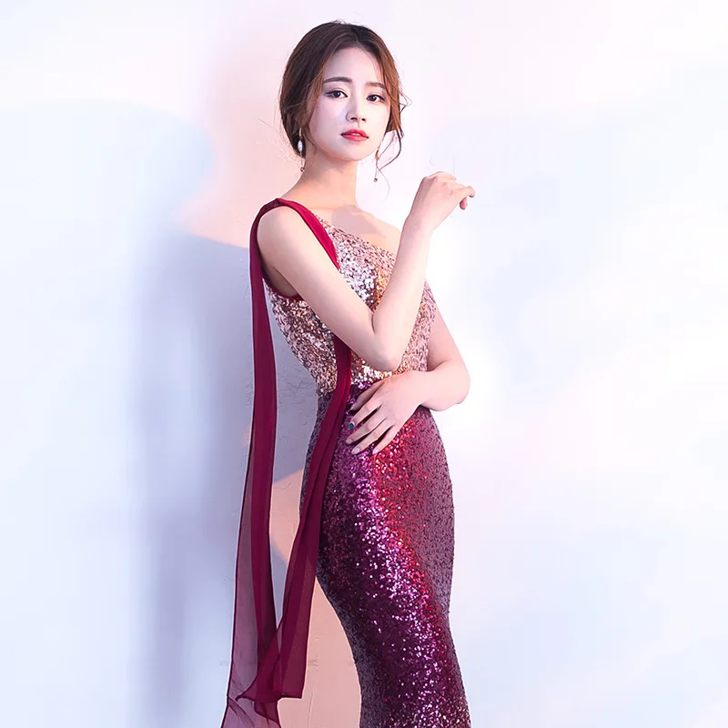 Одно плечо женщины русалка без рукавов вечернее платье блестки восточные модные