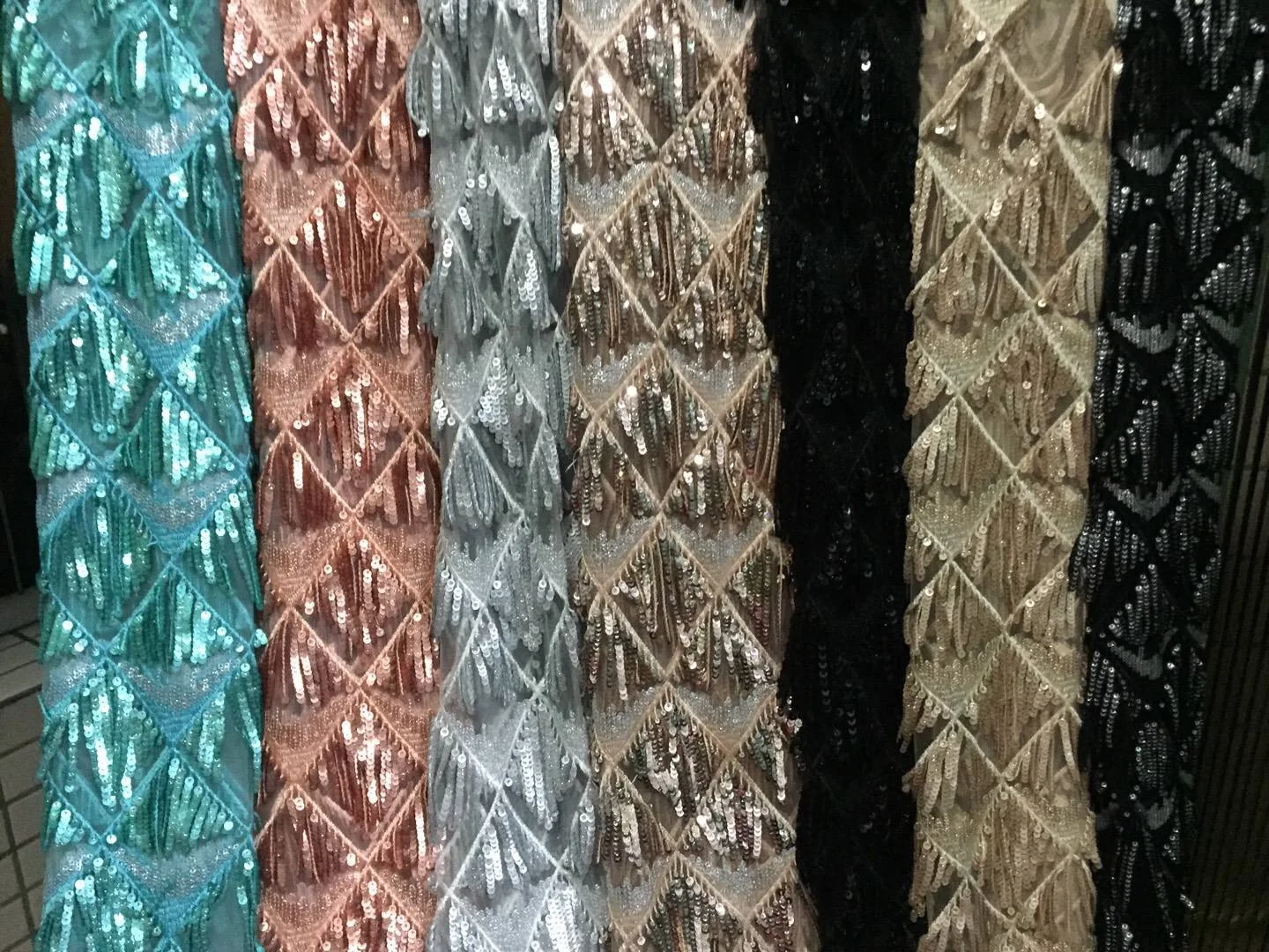 Новейшая французская кружевная ткань 2021 Высококачественная свадебная