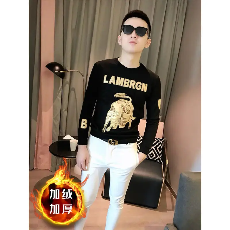 

Autumn and winter new embroidery plus velvet thick long sleeve zodiac cow sweater social guy men's round neck top trend