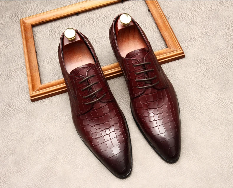 

Fashion Men Dress Shoes Snake Skin Prints Classic Style Genuine Leather Coffee Black Lace Up Pointed Men Oxford Formal Shoes