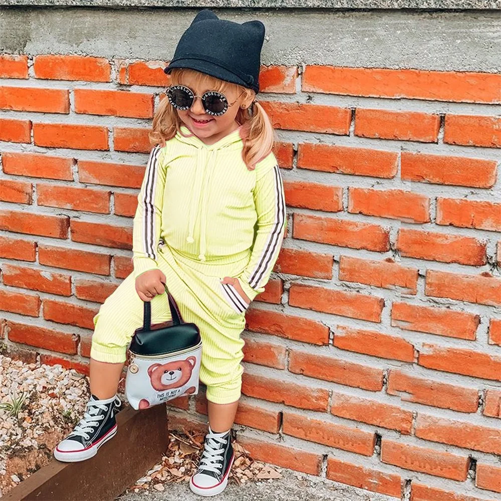 Платье для маленьких девочек с длинными рукавами и капюшоном надписью