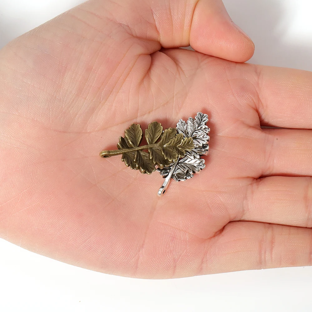 

10pcs 20x31mm Maple Leaf Brecelet Connection Charms Pendant Antique Bronze Maple Necklace Diy Jewelry Retro Making
