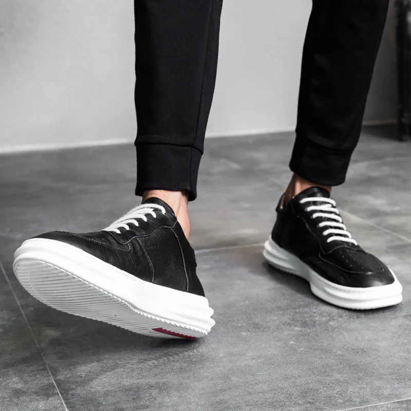 

Мужские Брендовые повседневные кожаные туфли, офисные деловые легкие туфли, новинка 2021, для вождения, мужские роскошные модные Трендовые ту...