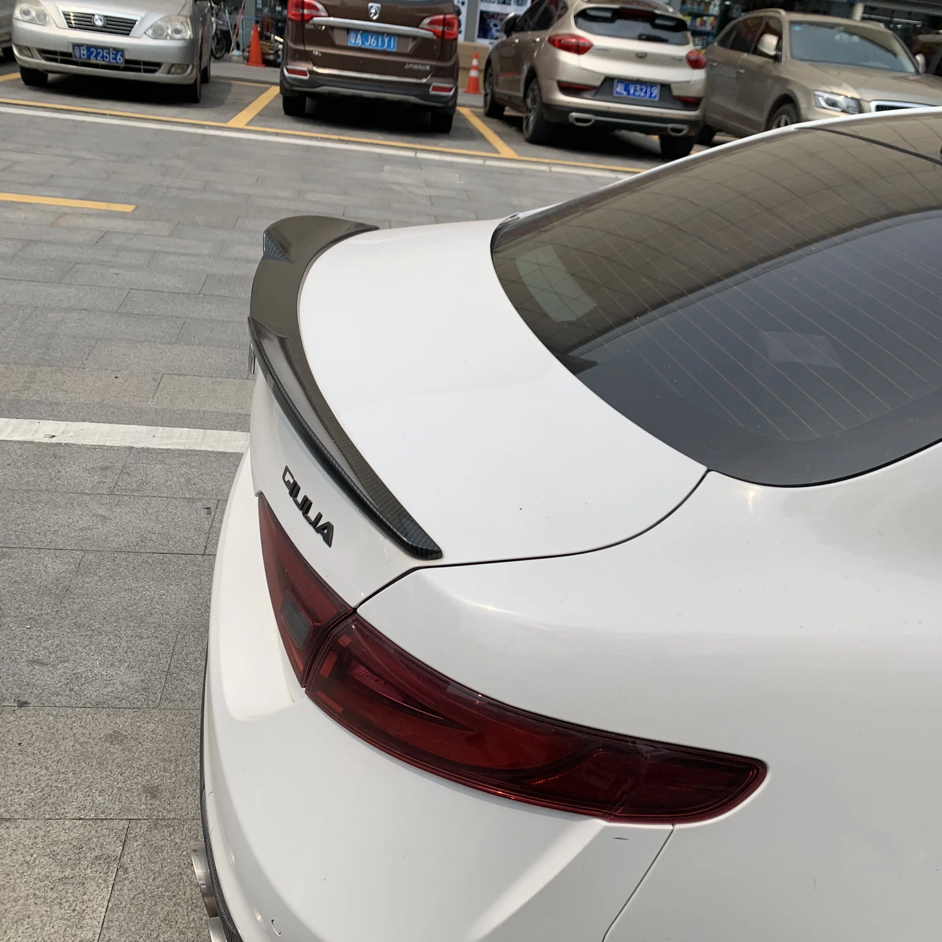Спойлер из углеродного волокна для Alfa Romeo Giulia 2016-2019 спойлер автомобильного