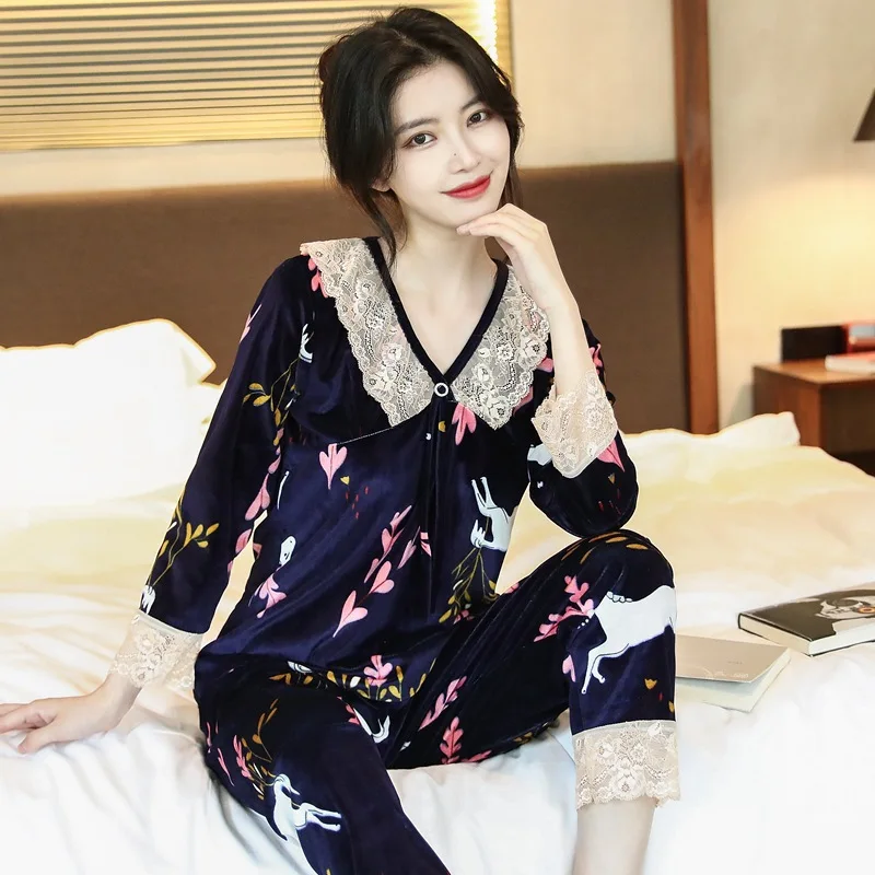 

Golden velvet pajamas women's autumn and winter sexy long sleeved trousers two-piece suit loose and thin home clothes can be wor