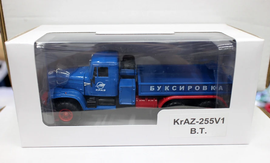 Коллекционная модель литья под давлением Подарочная 1:43 весы русский KRAZ