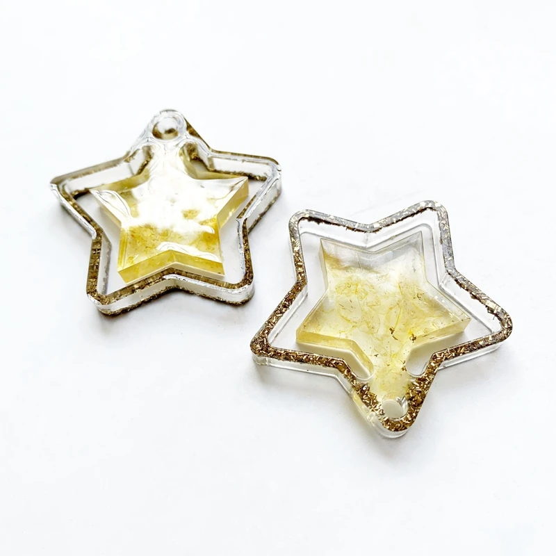 Кварцевая подвеска со звездными кристаллами в виде лимонно-желтых цитринов, украшенная медными чипсами, оргонитовая энергетическая смола, ювелирные принадлежности.