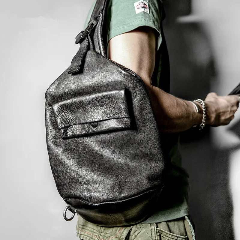 Men's Chest Bag Men Messenger Bag Leather Shoulder Bag Men Back Pack Casual Male Tide Bags Black Vegetable Tanned Leather Soft