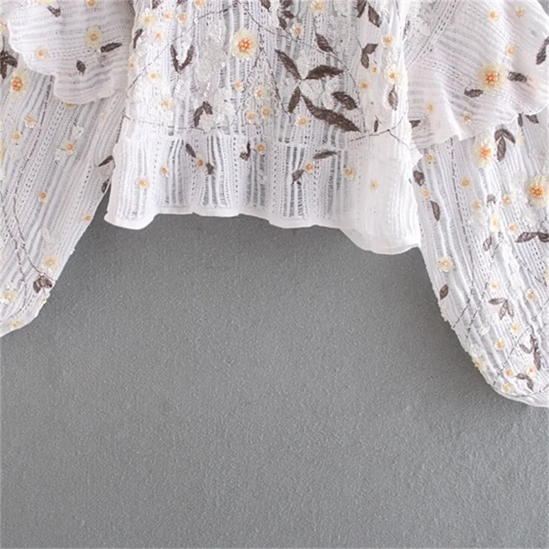 

ZXQJ Women 2020 Fashion Round Neck Long Sleeves Contrast Stitching Sequins And Laminated Decorative Pullover Sweater