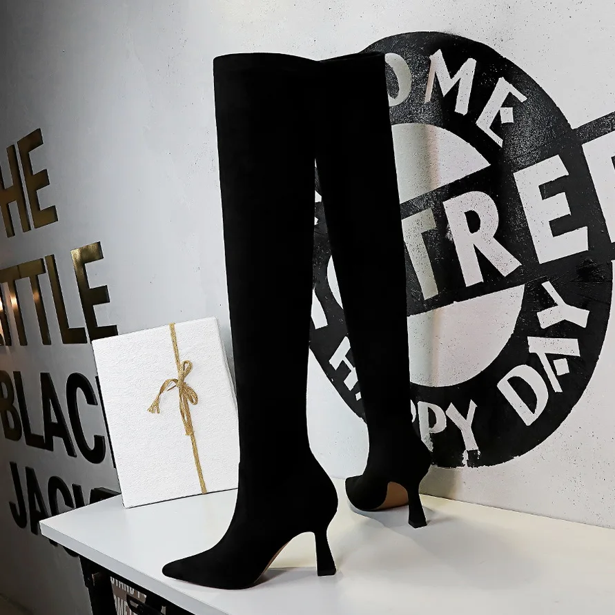 Ботфорты женские Стрейчевые выше колена на высоком каблуке зимние | Обувь