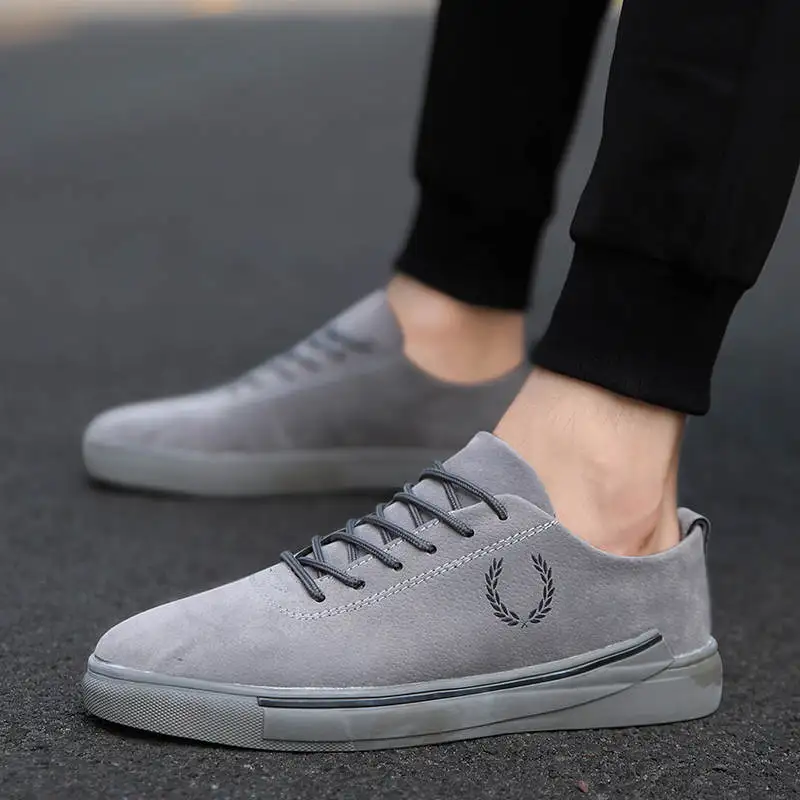 

Кроссовки мужские из ПУ кожи, на шнуровке, белые