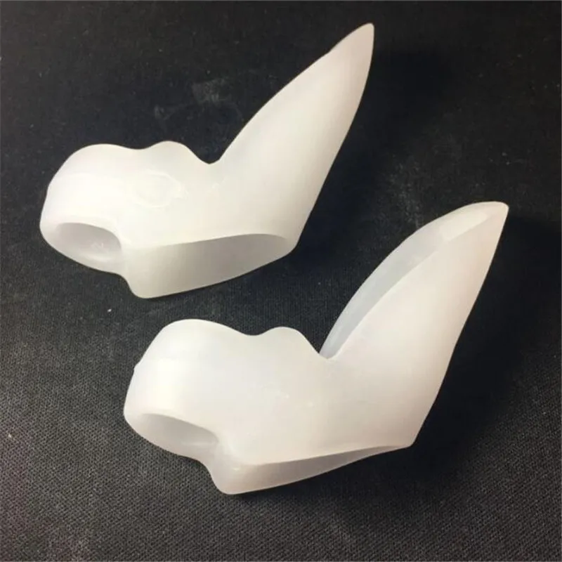 

1Pair Silicone Gel foot fingers Two Hole Toe Separator Thumb Valgus Protector Bunion adjuster Hallux Valgus Guard feet care