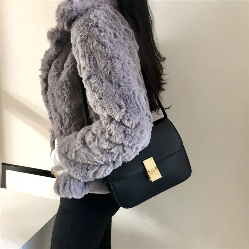 

Lambs woolen overcoat female shorts coat lapels new little warm jacket 8829