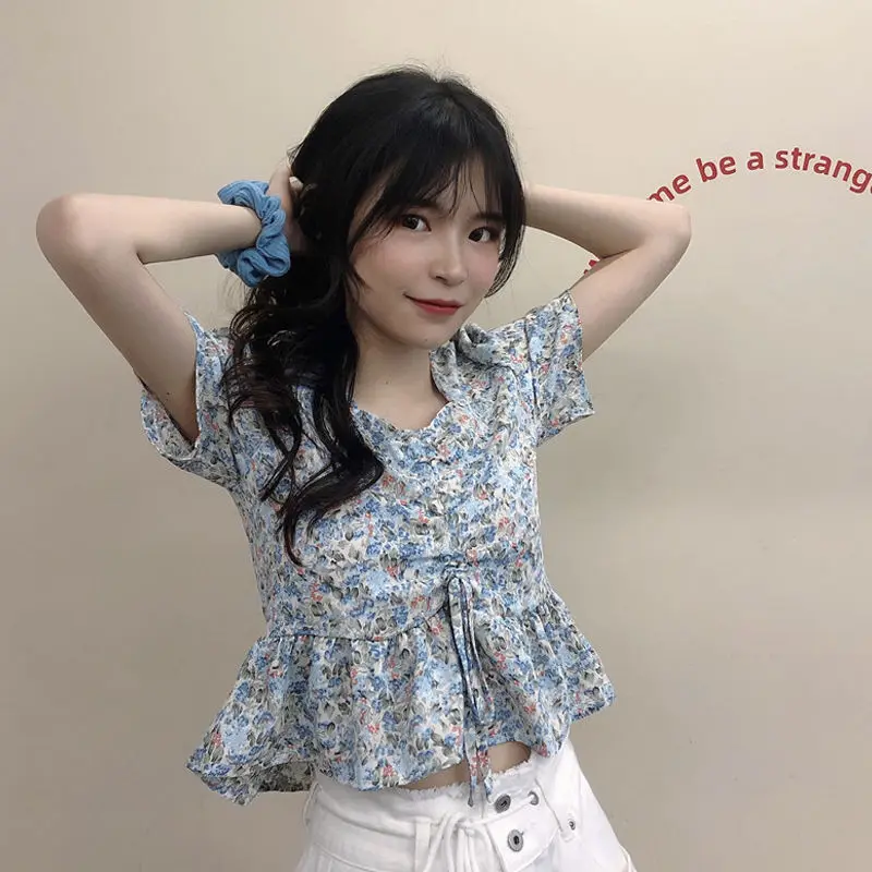 

Sexy Aesthetic Short Sleeve Pulovers Women's T-shirt Summer T Shirt Korean Crop Top Fashion Graphic V-Neck Clothes Casual Loose