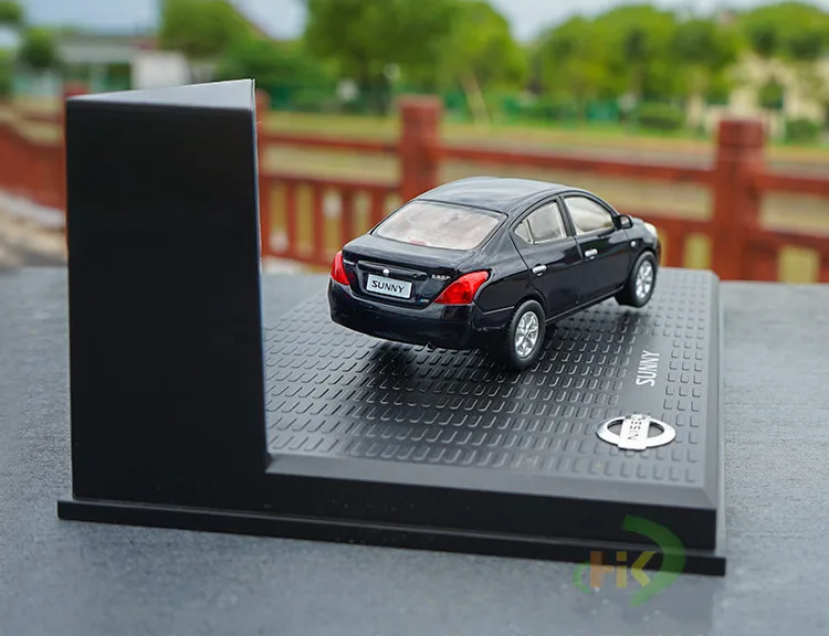 Высококачественная оригинальная модель из солнечного сплава 1:43 Nissan, коллекция подарков для моделирования, Литые металлические Автомобильные украшения
