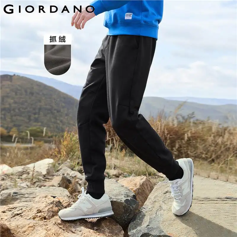 

Giordano Men Joggers Polar Fleece Linning Elastic Waistband Joggers Bartacks Design Soild Color Trousers 01111855