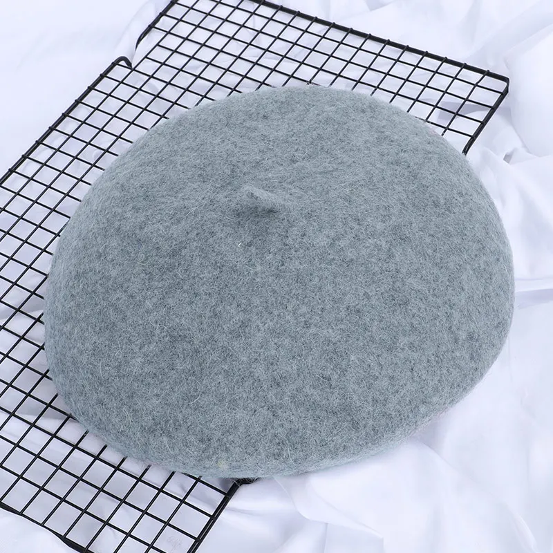 Light gray Новые Зимние береты для девушек, шапка для женщин, шапка для художника, шапка из шерсти COKK, женские зимние шапки для женщин, вязаная шапка с плоской подошвой - Цвет: Light gray