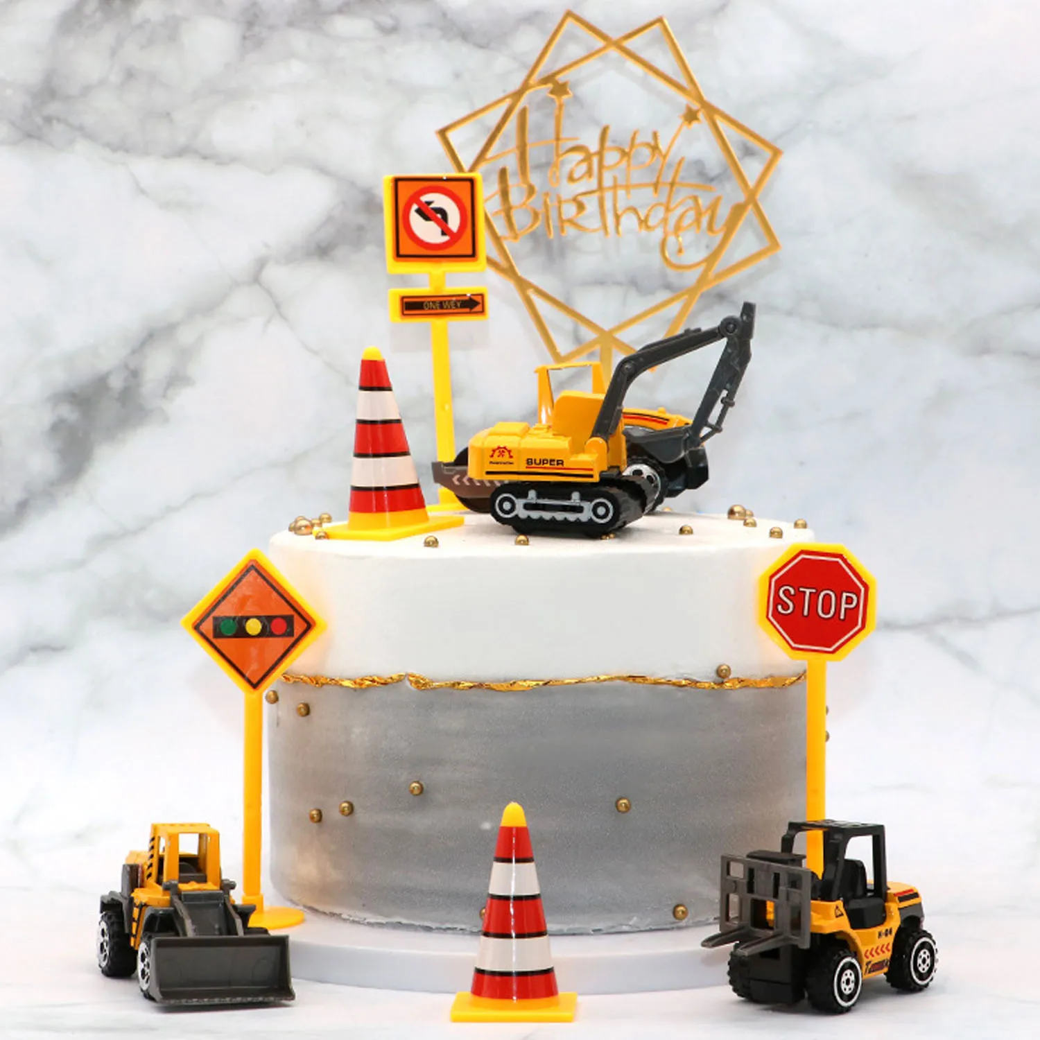 14pcs Mini Construction Vehicle Toys Set with 6 Trucks 7 Traffic Sign 1 Hanging Tower Toy Cars Play Sets for Kids 14Pcs |