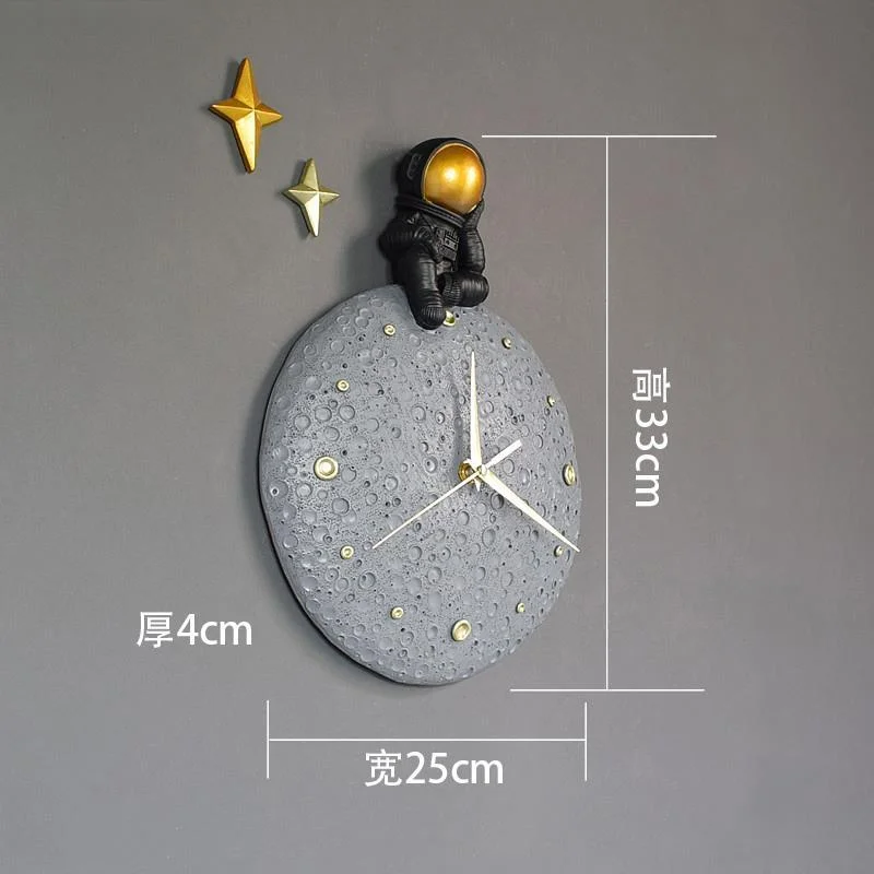 

Modern Light Luxury Astronaut Wall Clock Personality Dining Room Wall Decoration Clock Creative Living Room Home Fashion Clock