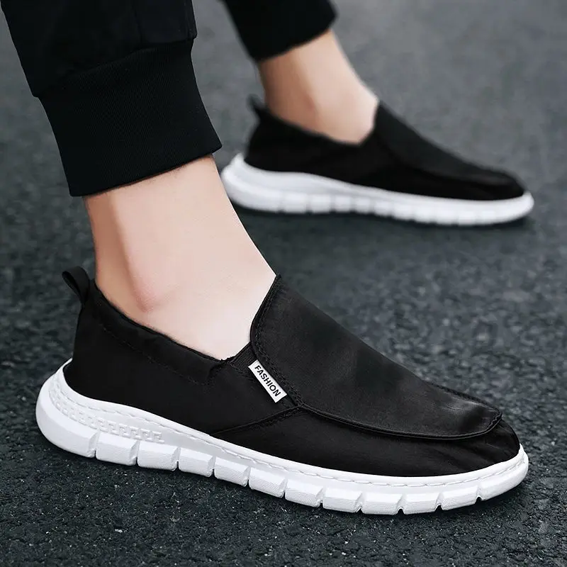 

Summer Canvas Men Casual Shoes Breathable Sneakers Men Lightweight Slip On Loafers Outdoor Walking Shoes Tenis Zapatillas Hombre