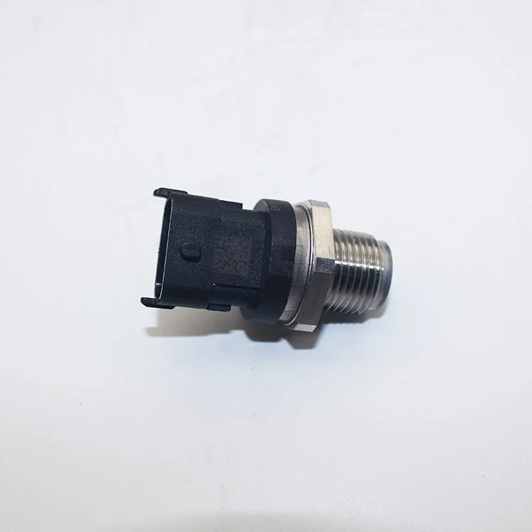 Датчик давления топлива common rail 0281002841 | Автомобили и мотоциклы